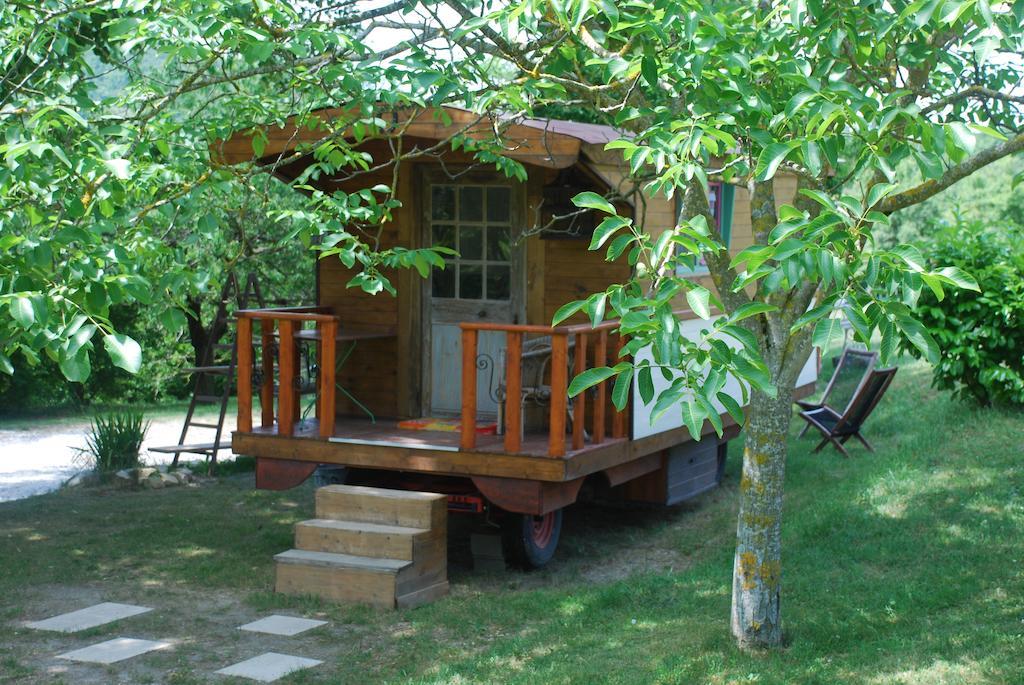 Maison D'Hotes Ainsi Soie T-Il Combovin Exterior foto